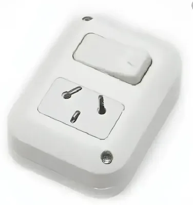 Base Taad Punto y Toma con N Le-709 sin Marca